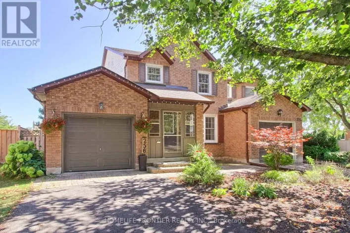 256 ROSS LANE, Oakville
