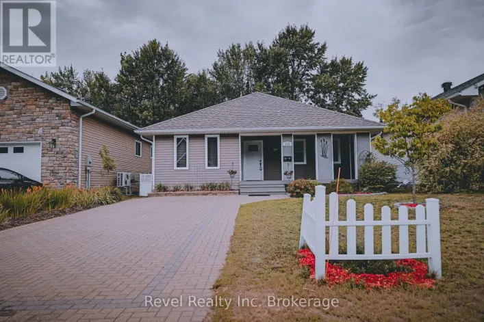 256 THELMA AVENUE, North Bay