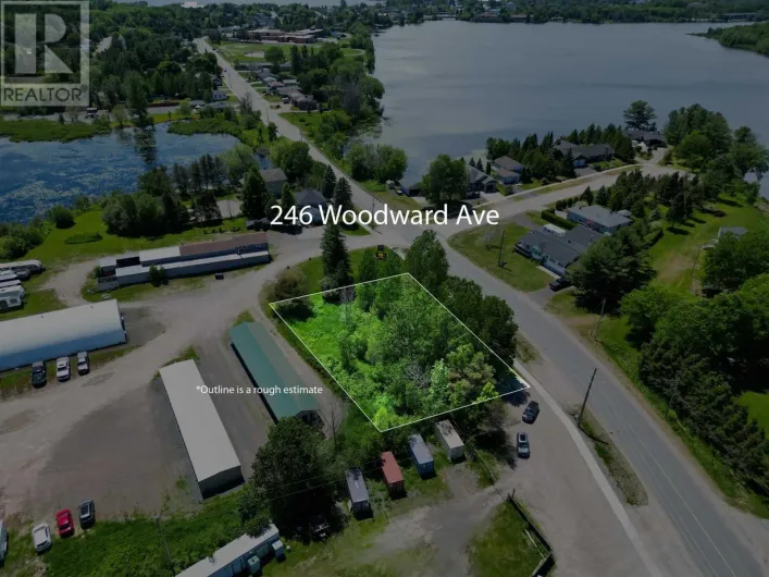 256 Woodward AVE, Blind River