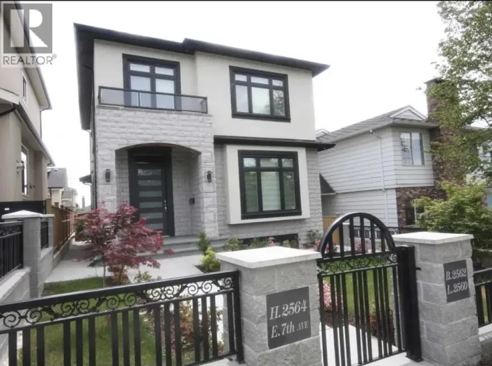 2564 E 7TH AVENUE, Vancouver