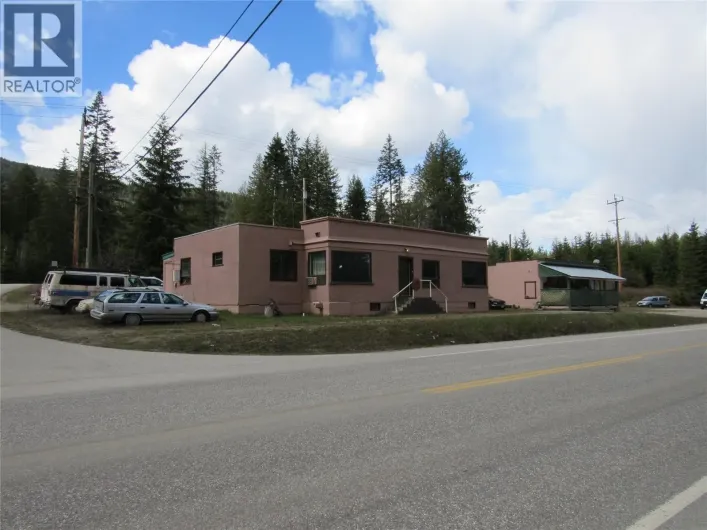 2565 3A Highway, Castlegar