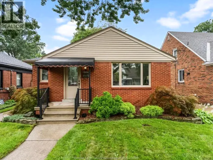2567 WINDERMERE, Windsor