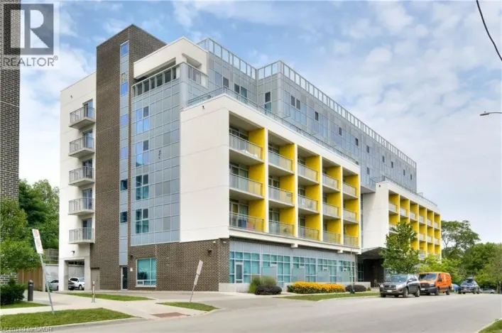 257 HEMLOCK Street Unit# 415, Waterloo