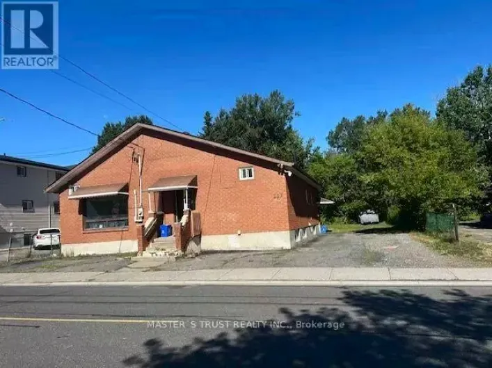 House for sale: 257 LESLIE STREET, Greater Sudbury