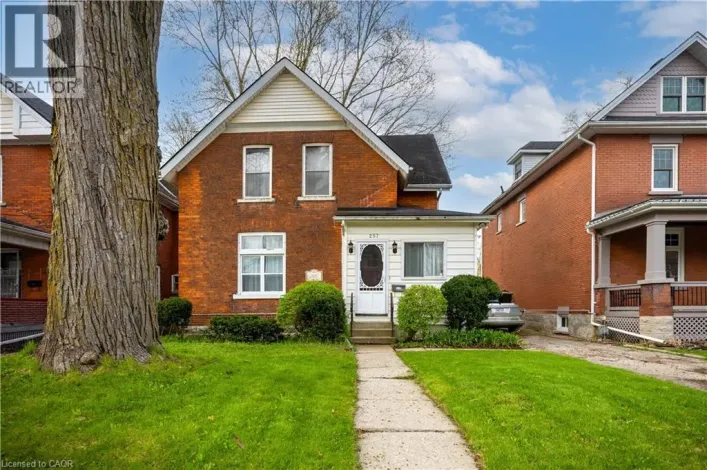 257 ONTARIO Street, Stratford
