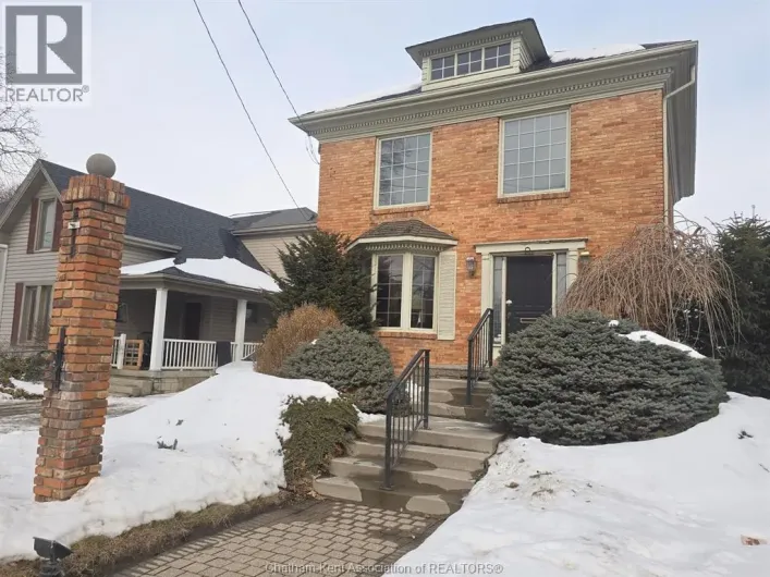 257 ST. CLAIR STREET, Chatham
