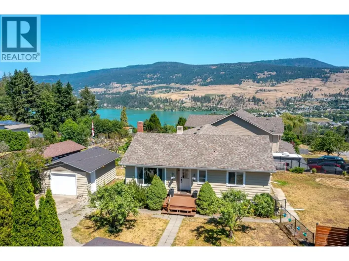 2570 Robinson Road, Lake Country