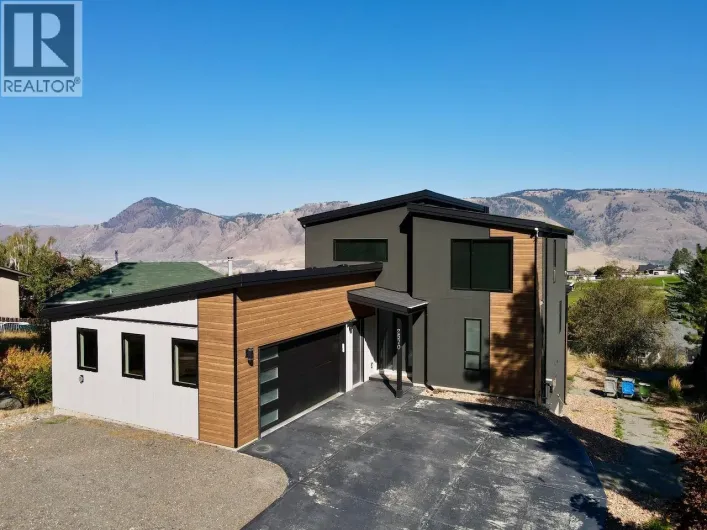2570 Skeena Dr. Drive, Kamloops