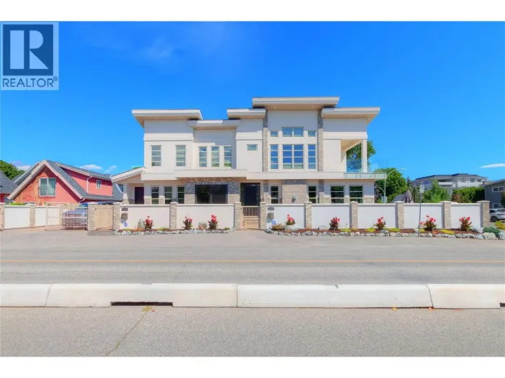 2571 Abbott Street, Kelowna