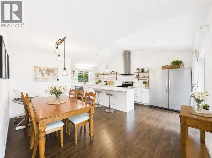 2575 ASHURST AVENUE, Coquitlam