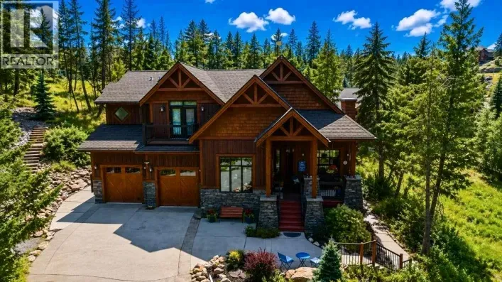 2577 SANDSTONE Circle, Invermere
