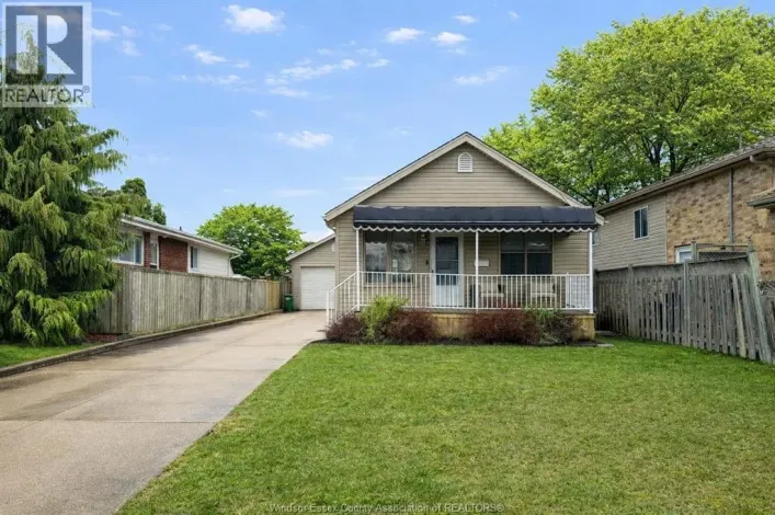 2579 LLOYD GEORGE, Windsor