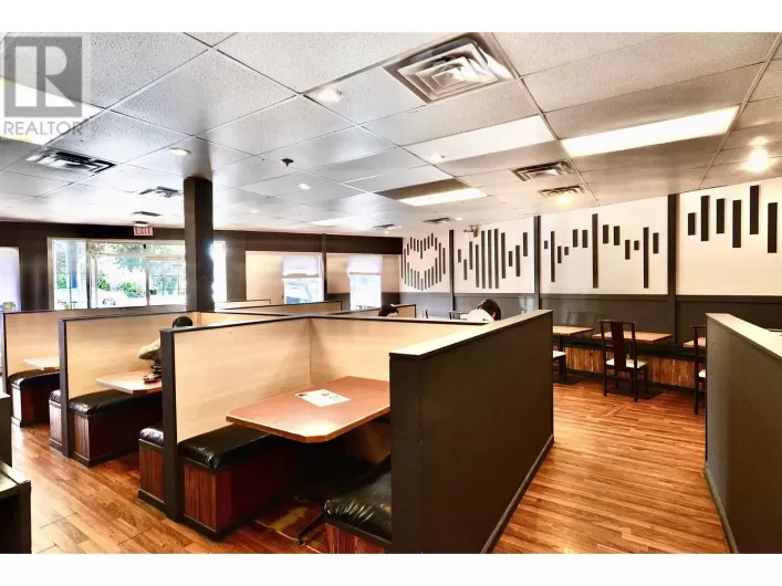 2579 LOUGHEED HIGHWAY, Port Coquitlam