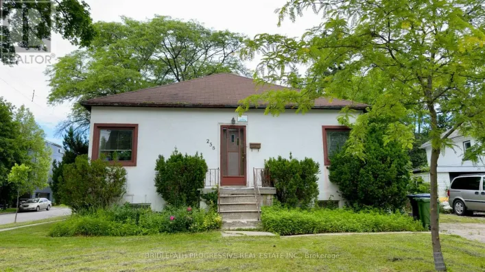 258 BOGERT AVENUE, Toronto