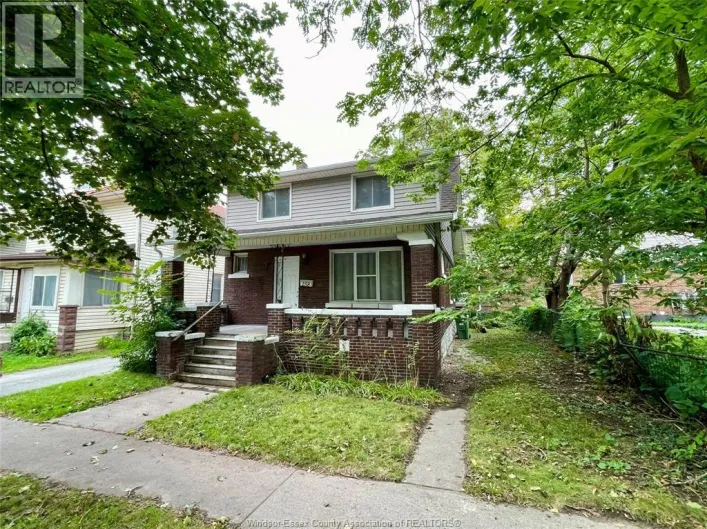 258 Detroit, Windsor