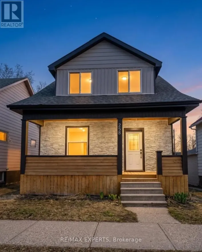 258 DUNDAS STREET, Woodstock