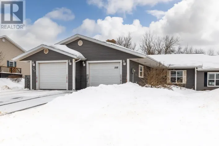 258 Shakespeare Drive, Stratford