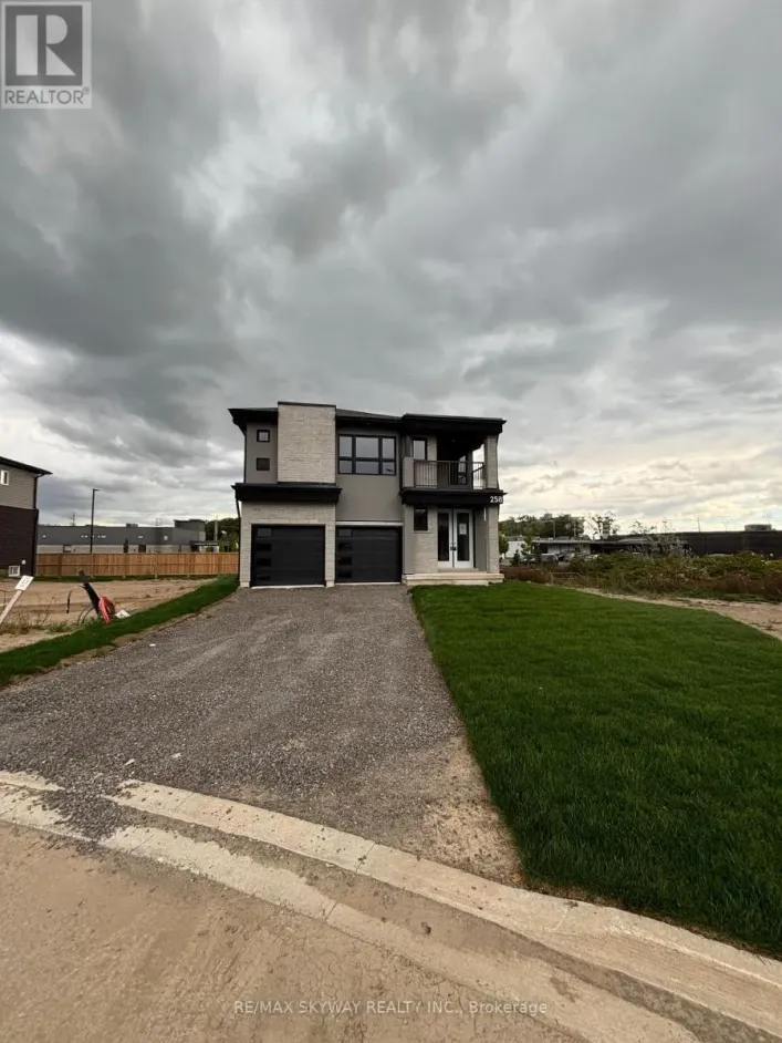 258 WELLANDVALE DRIVE, Welland