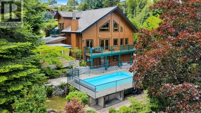 2581 Seaview Rd, Mill Bay