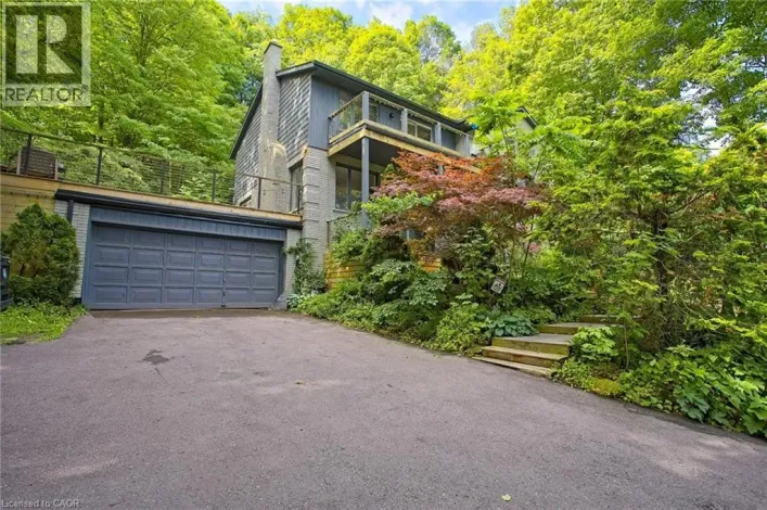 259 MAIN Street W, Grimsby