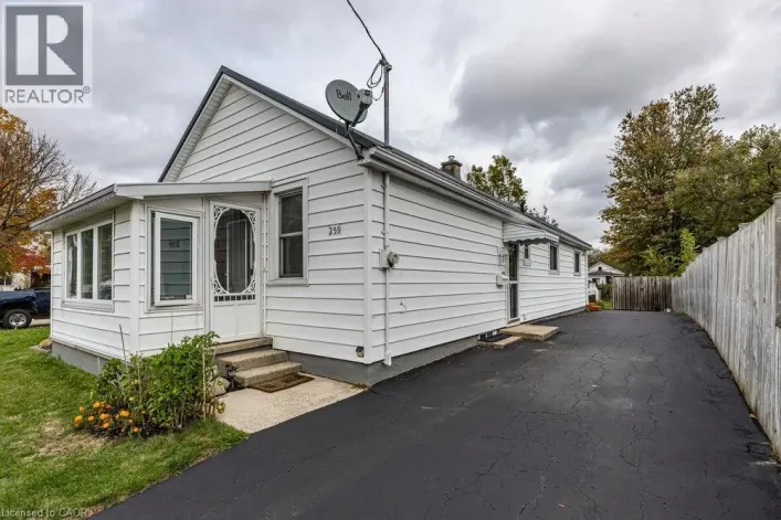 House for sale: 259 METCALFE Street N, Simcoe