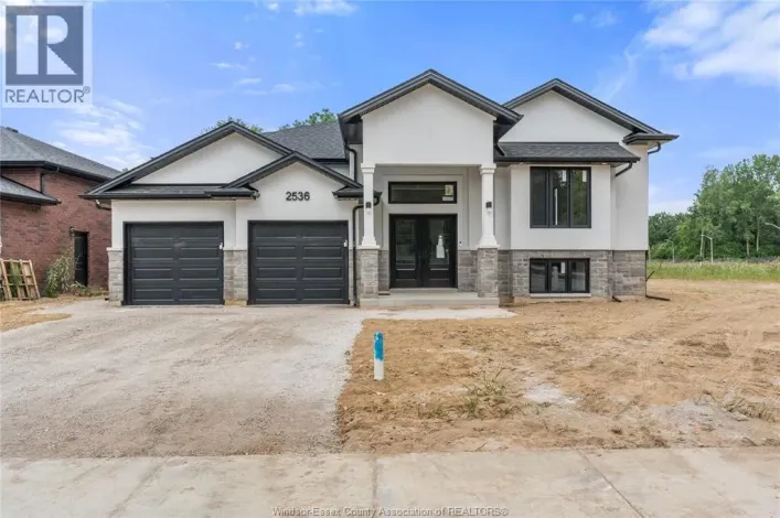 2596 MAYFAIR AVENUE South, LaSalle