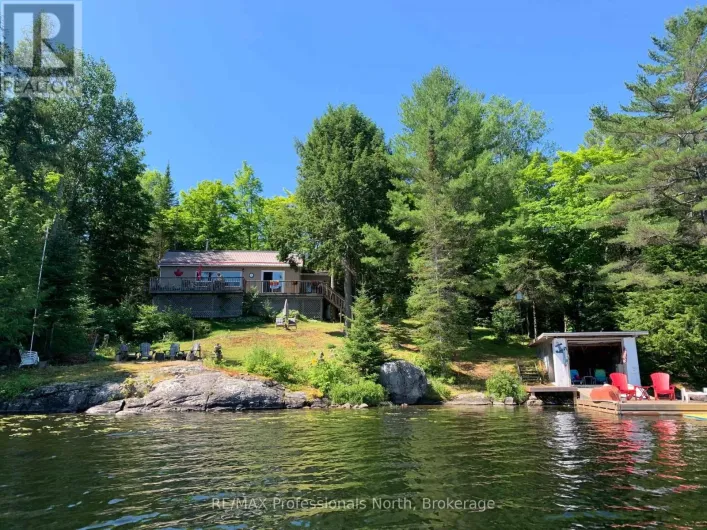 2598 GLAMORGAN ROAD, Highlands East