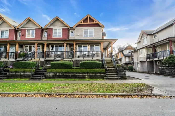 26 16772 61 AVENUE, Surrey