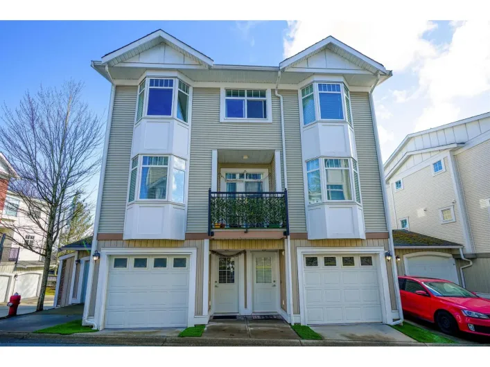 26 19551 66 AVENUE, Surrey