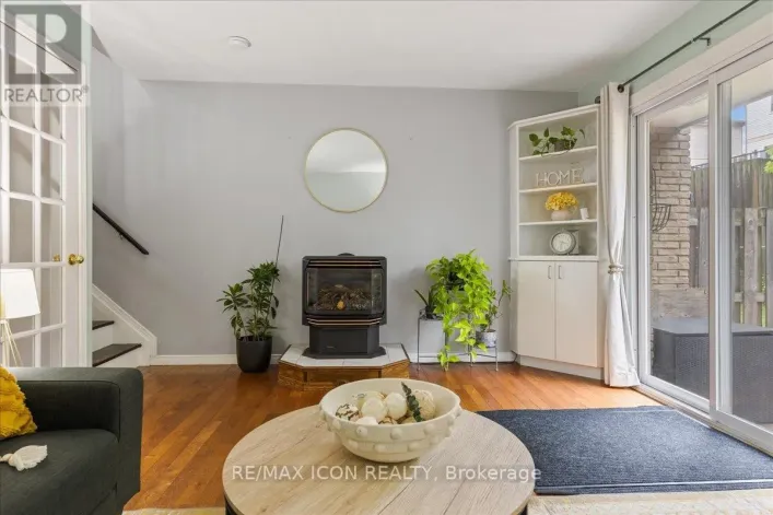 26 - 211 VERONICA DRIVE, Kitchener