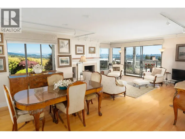 26 2214 FOLKESTONE WAY, West Vancouver