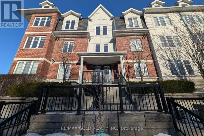 26 - 671A WARDEN AVENUE, Toronto