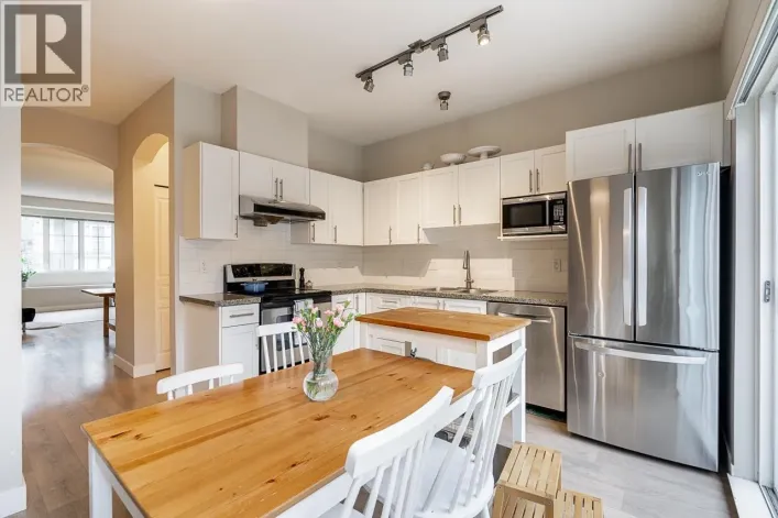 26 8533 CUMBERLAND PLACE, Burnaby