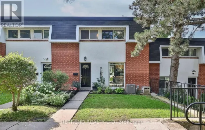 26 - 94 GEORGE HENRY BOULEVARD, Toronto