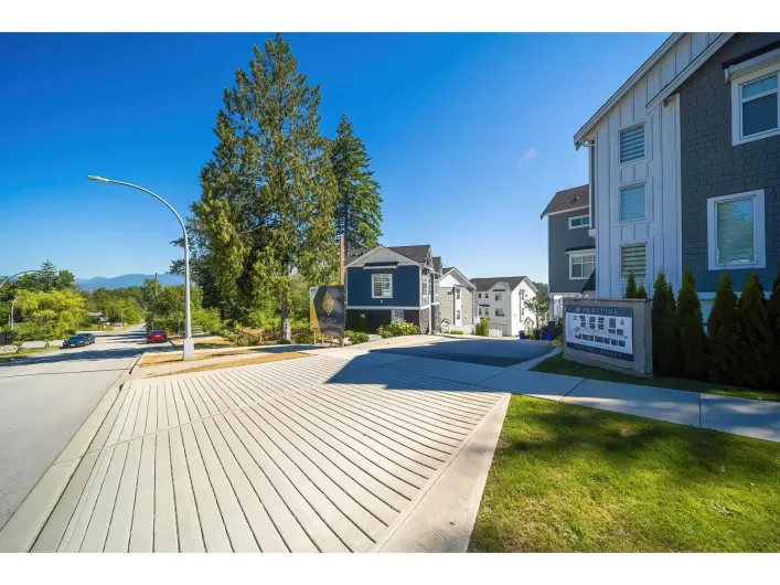 26 9762 182A STREET, Surrey