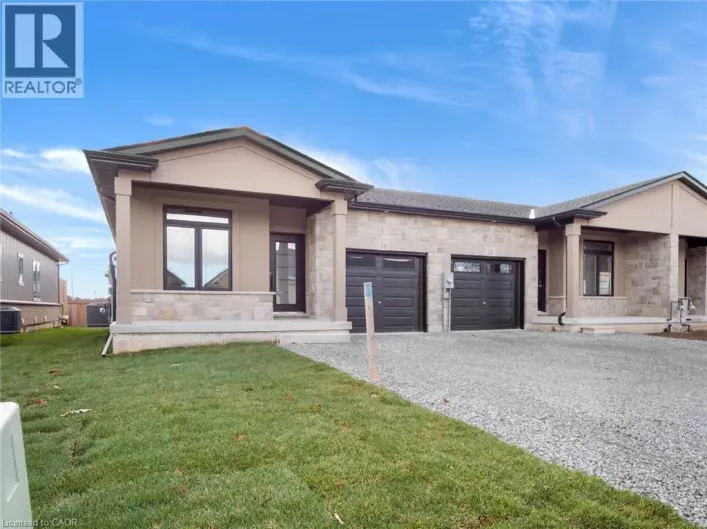 Row / Townhouse for sale: 26 AUSTIN Drive, Welland