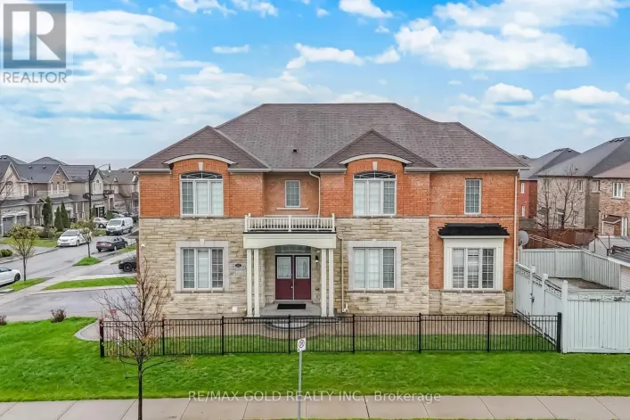 26 DRUMMONDVILLE DRIVE, Brampton