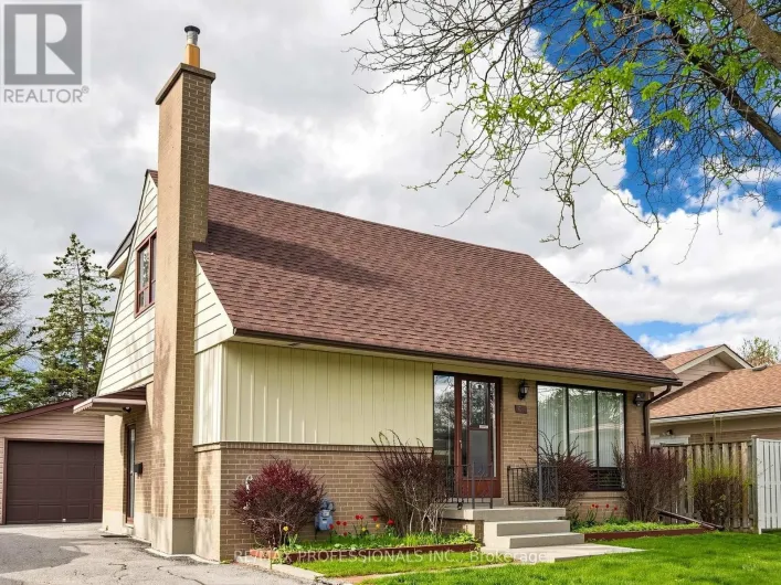26 HENLEY CRESCENT, Toronto