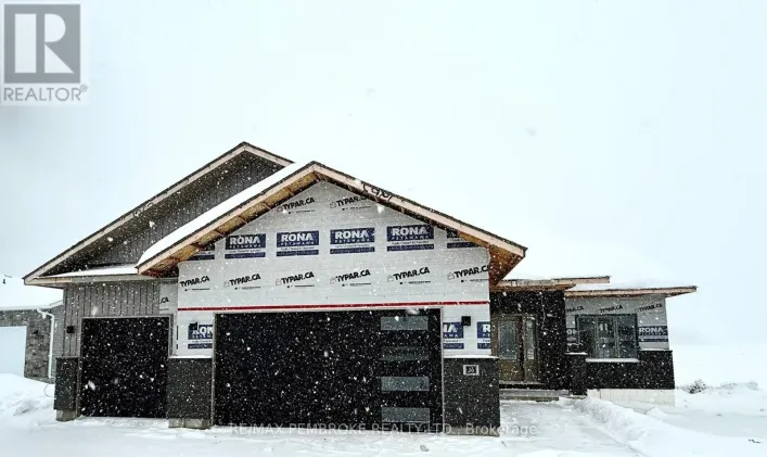 26 JADE AVENUE, Petawawa