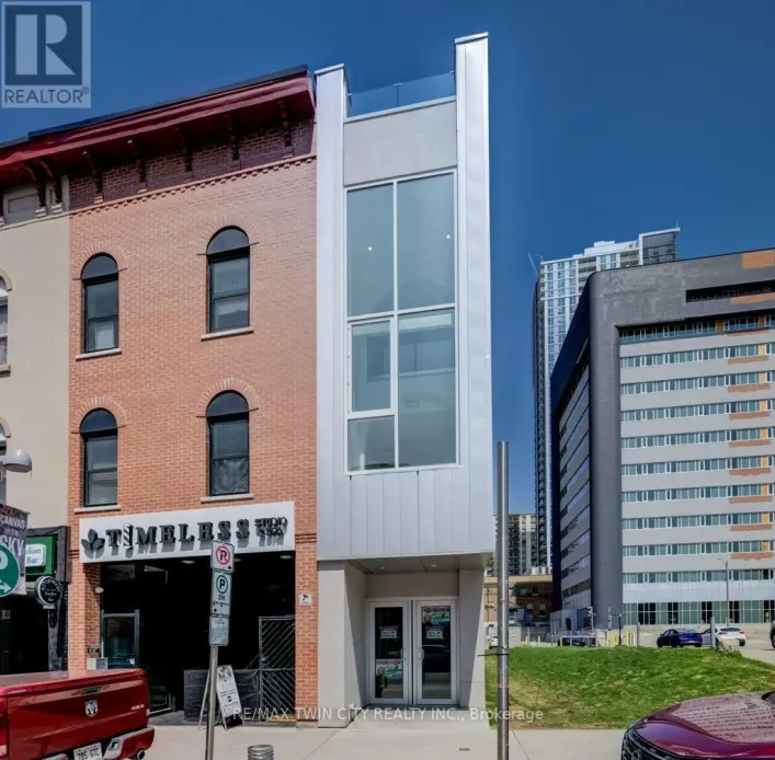 26 KING STREET E, Waterloo