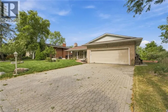 House for sale: 26 LESLIE Drive, Hamilton