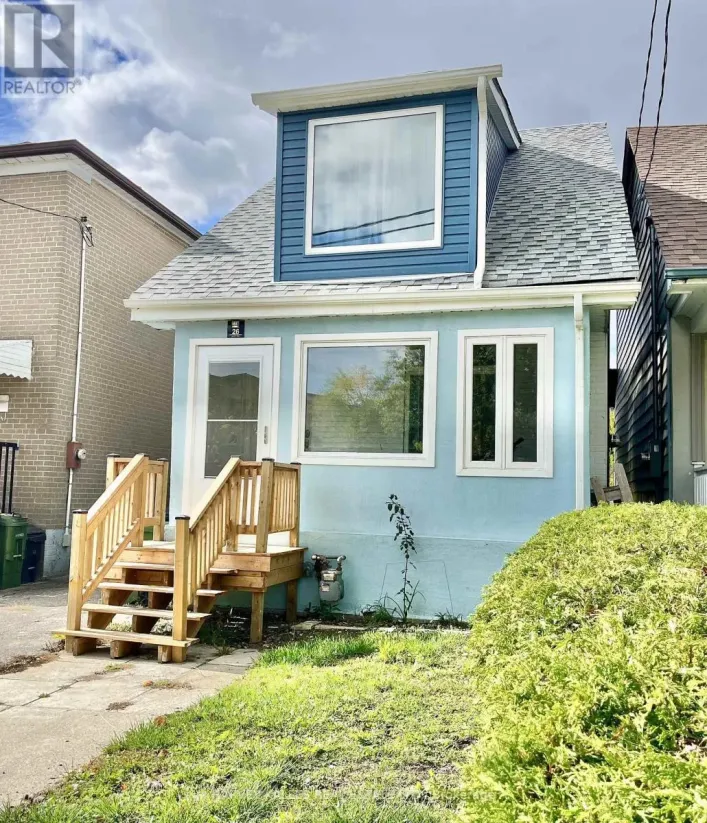 26 LEYTON AVENUE, Toronto