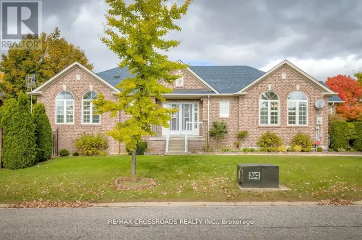 26 LUROSA CRESCENT, Whitby