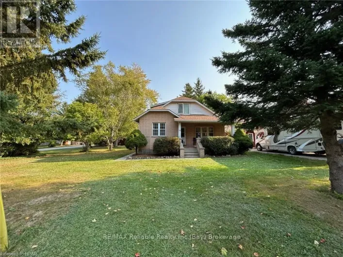 26 MAIN STREET S, Bluewater
