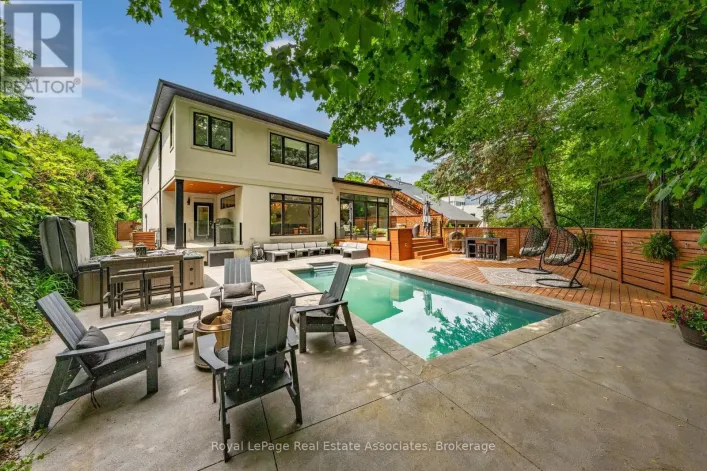 26 MARKET STREET, Halton Hills