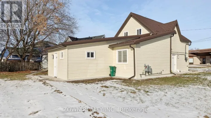 26 METCALFE STREET, Quinte West