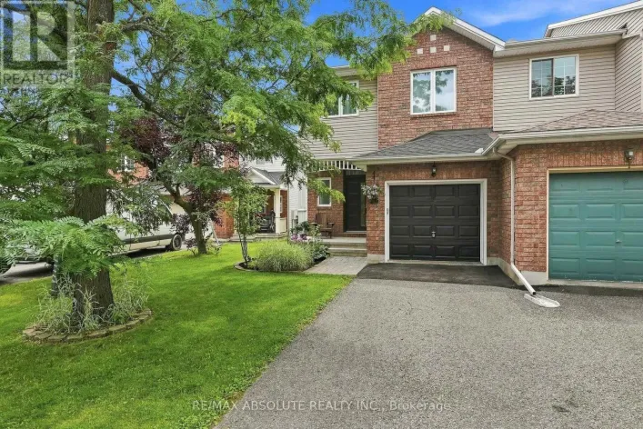 26 MILNER DOWNS CRESCENT, Ottawa