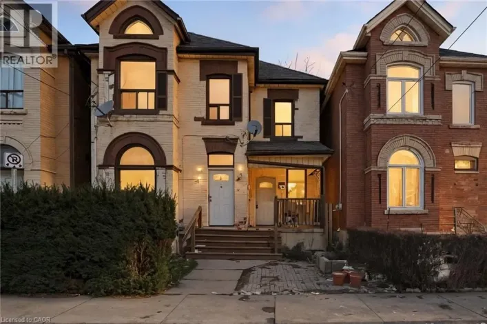 26 MURRAY Street W, Hamilton