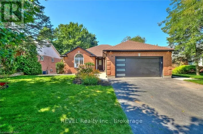 26 OAKRIDGE BOULEVARD, Pelham
