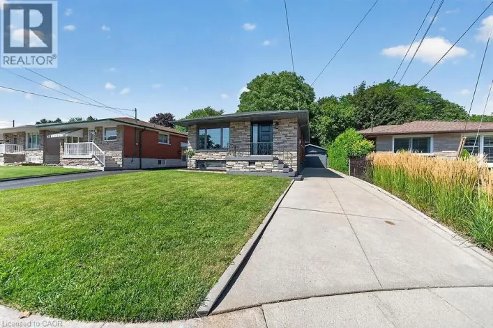 26 PARKLANDS Drive, Hamilton